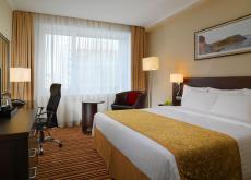 Отель Courtyard Marriott _ город Иркутск _ Номер Deluxe Double _ Ванная комната 