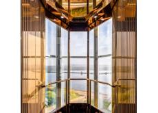 Отель Байкал Северное Море _ город Иркутск _ Лифт с панрорамный видом на реку Ангара 
